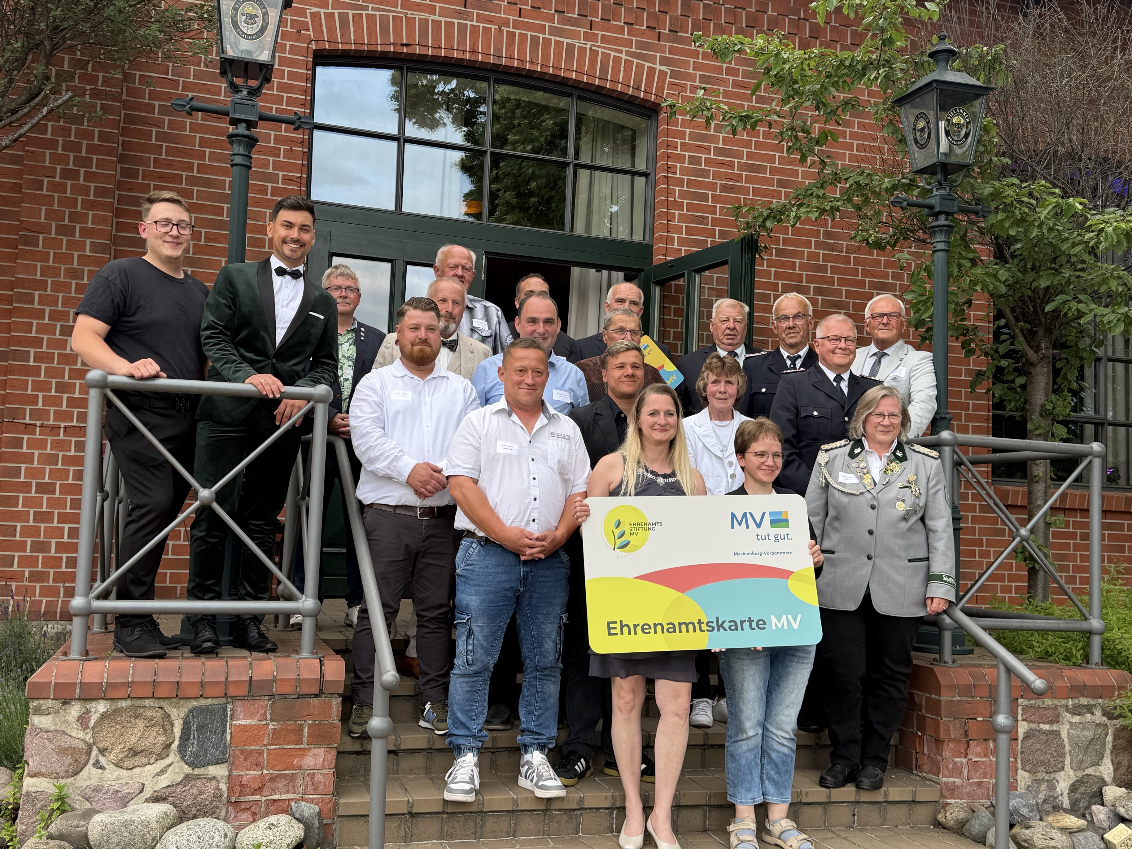 /bilder/newsbilder/2026-06-06-Amt-Doemitz-Uebergabe-MMZ.jpeg