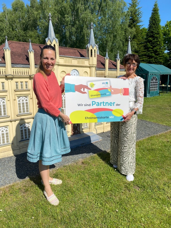 /bilder/newsbilder/Partnerschaft-EAK-Miniaturstadt-Buetzow.jpg