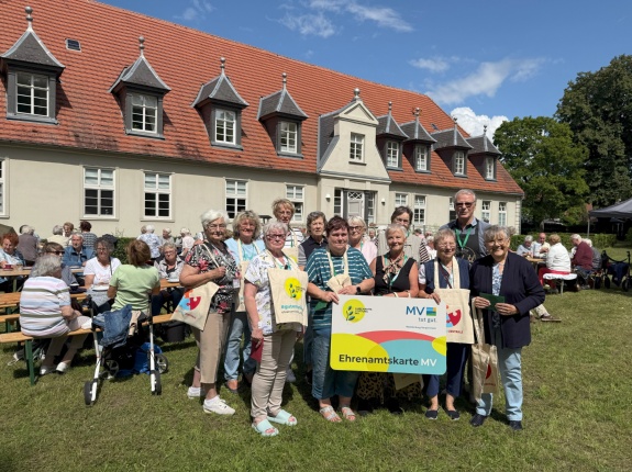 /bilder/newsbilder/Uebergabe-LWL-MMZ.jpg
